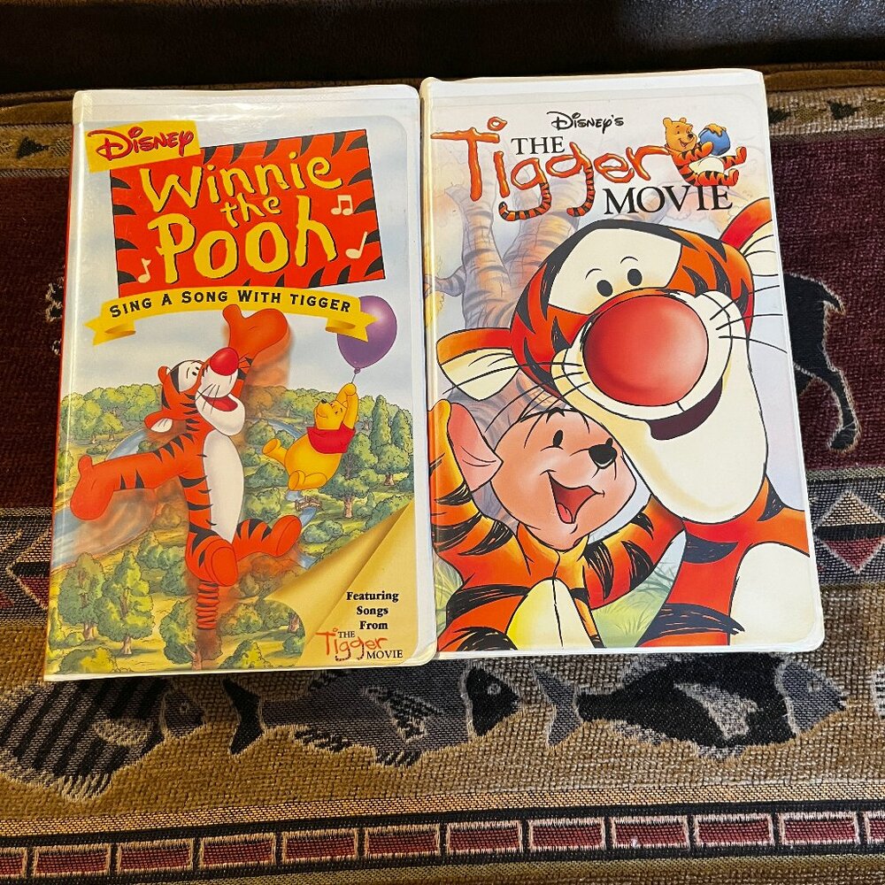 Lot of 2 Disney VHS tapes, Tigger & Winnie the Pooh